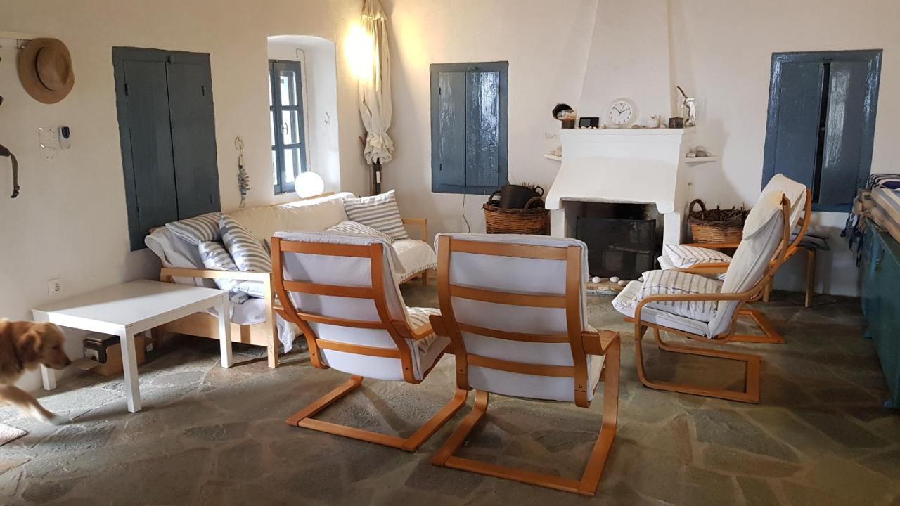 Lovely Traditionnal House With Sea View Tirós Eksteriør billede